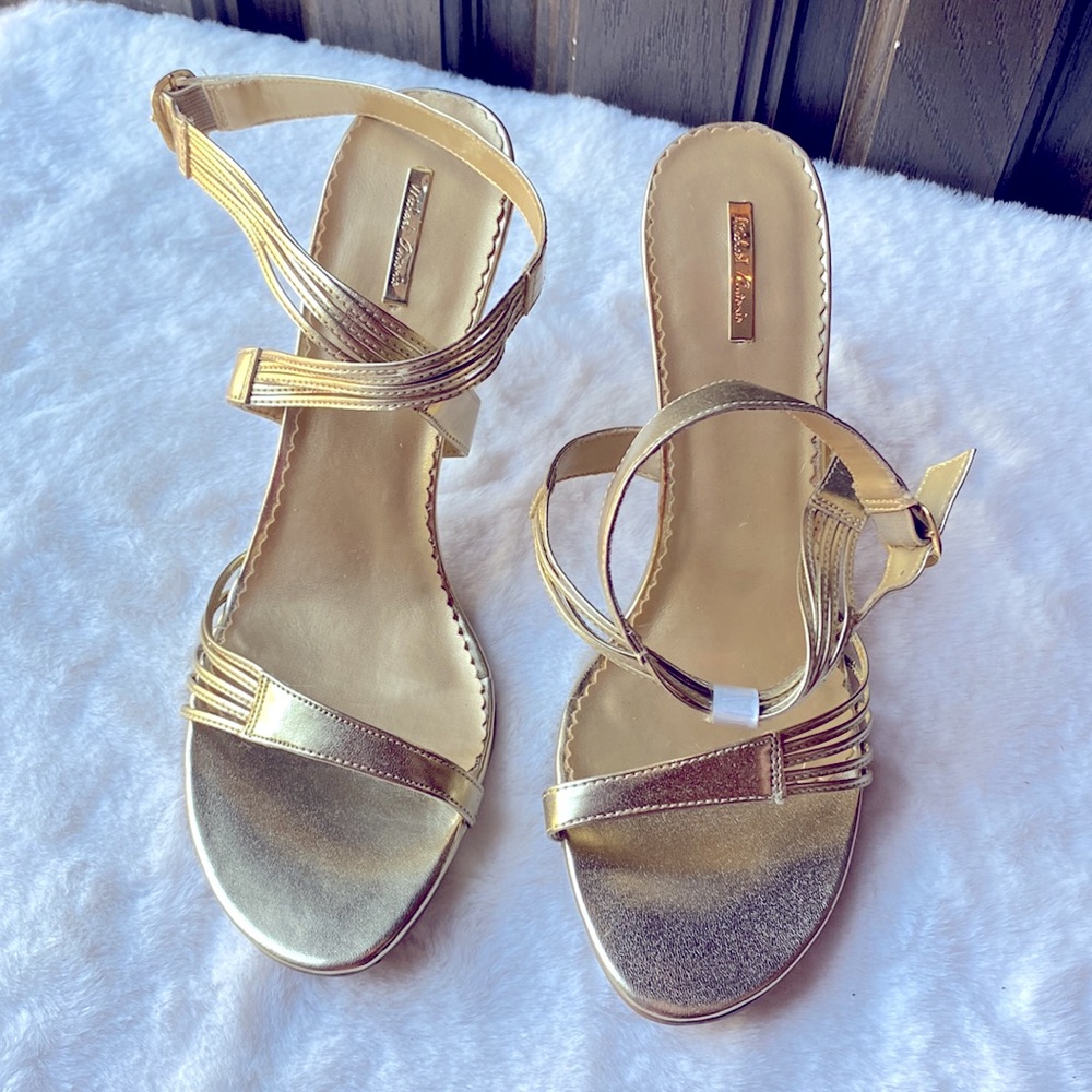 Michael Antonio Heel . BRAND NEW
